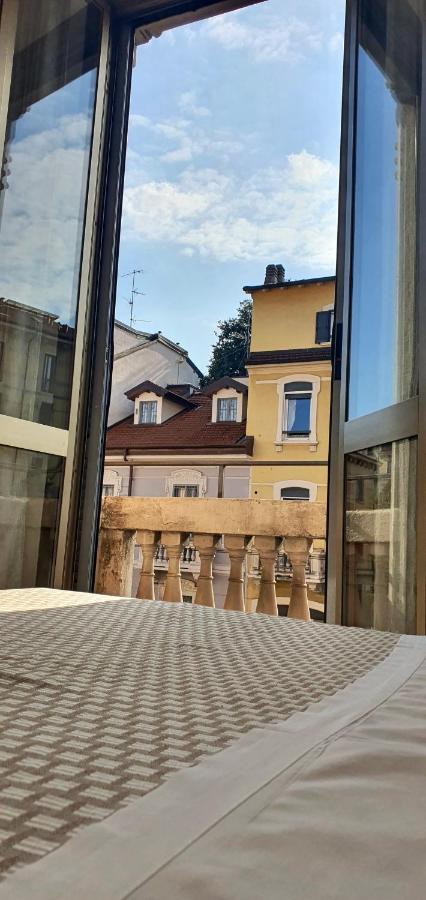 Hotel Mondial Milánó Kültér fotó